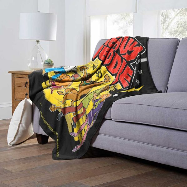 Warner Bros. Scooby-Doo Heavy Meddle Silk Touch Throw Blanket 50x60 Inches Supply