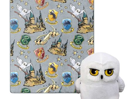 Warner Bros. Harry Potter Hedwig Magic Silk Touch Throw Blanket with Plush Hugger 40x50 Inches For Sale