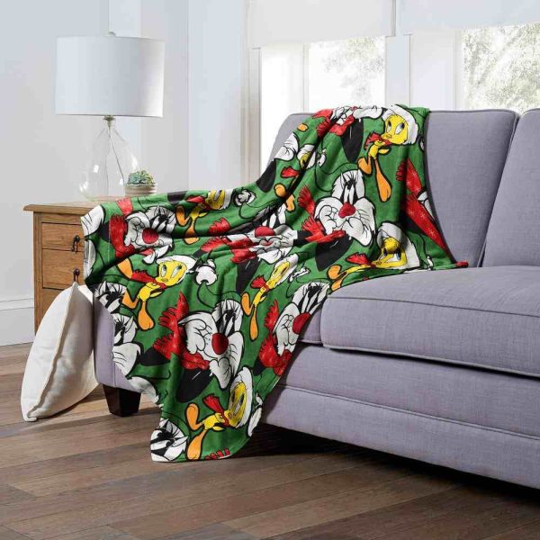 Warner Bros. Looney Tunes Holiday Dreamers Silk Touch Throw Blanket 50x60 Inches on Sale